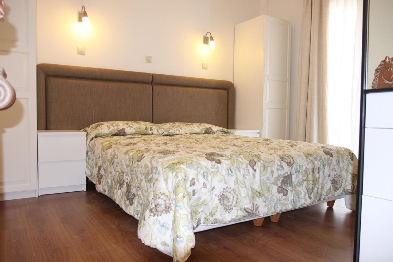 Be My Guest Apartment Atena Exterior foto